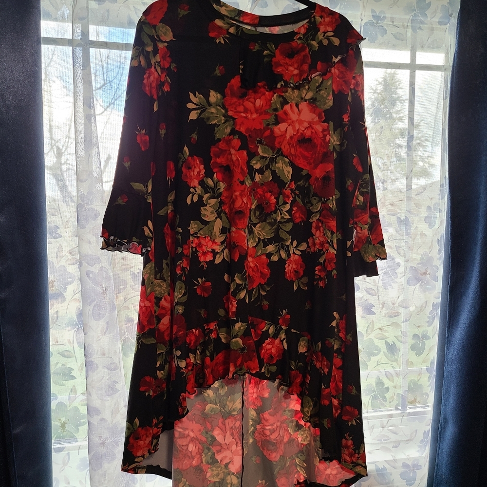 🌹Red rose top 🌹